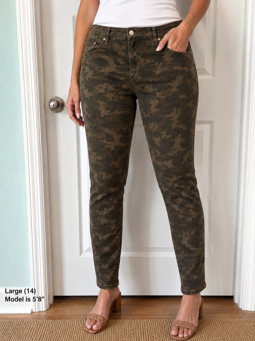 Levi's 311 Shaping Skinny Camo Jeans Women's Size 34 High Rise Stretch